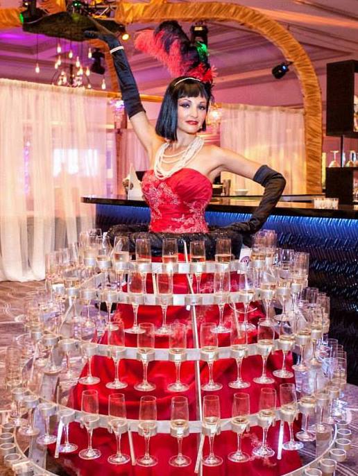 Angelina Jollie - Look-A-Like